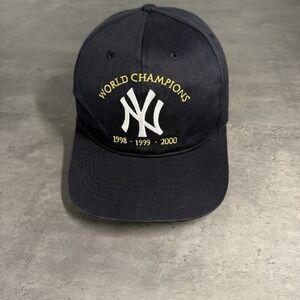 Vintage New York Yankees Snapback Hat Navy 90s Y2K 2000s World Champions MLB Cap